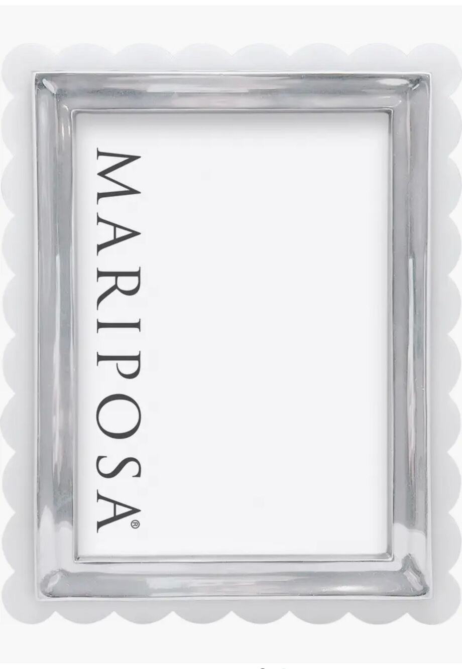 Mariposa Acrylic Scallop Picture Frame 4x6 white (new) Mariprame 4x6